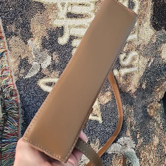 Elegant Panova London Vienna Brown Crossbody Bag - Picture 5 of 5